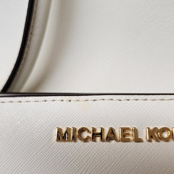 Michael Kors Selma Tote White/Gold with matching wallet - Picture 11 of 13